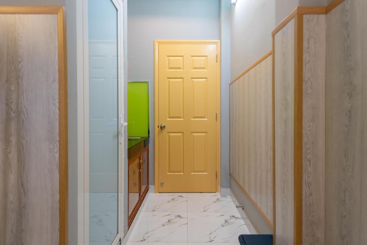 Cozrum Homes - Delightful Corner 2 Ho Chi Minh City Bagian luar foto