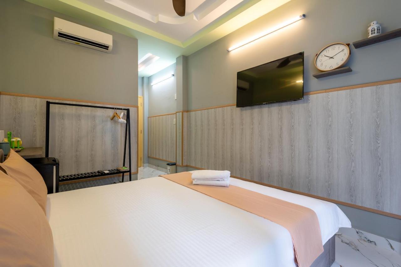 Cozrum Homes - Delightful Corner 2 Ho Chi Minh City Bagian luar foto
