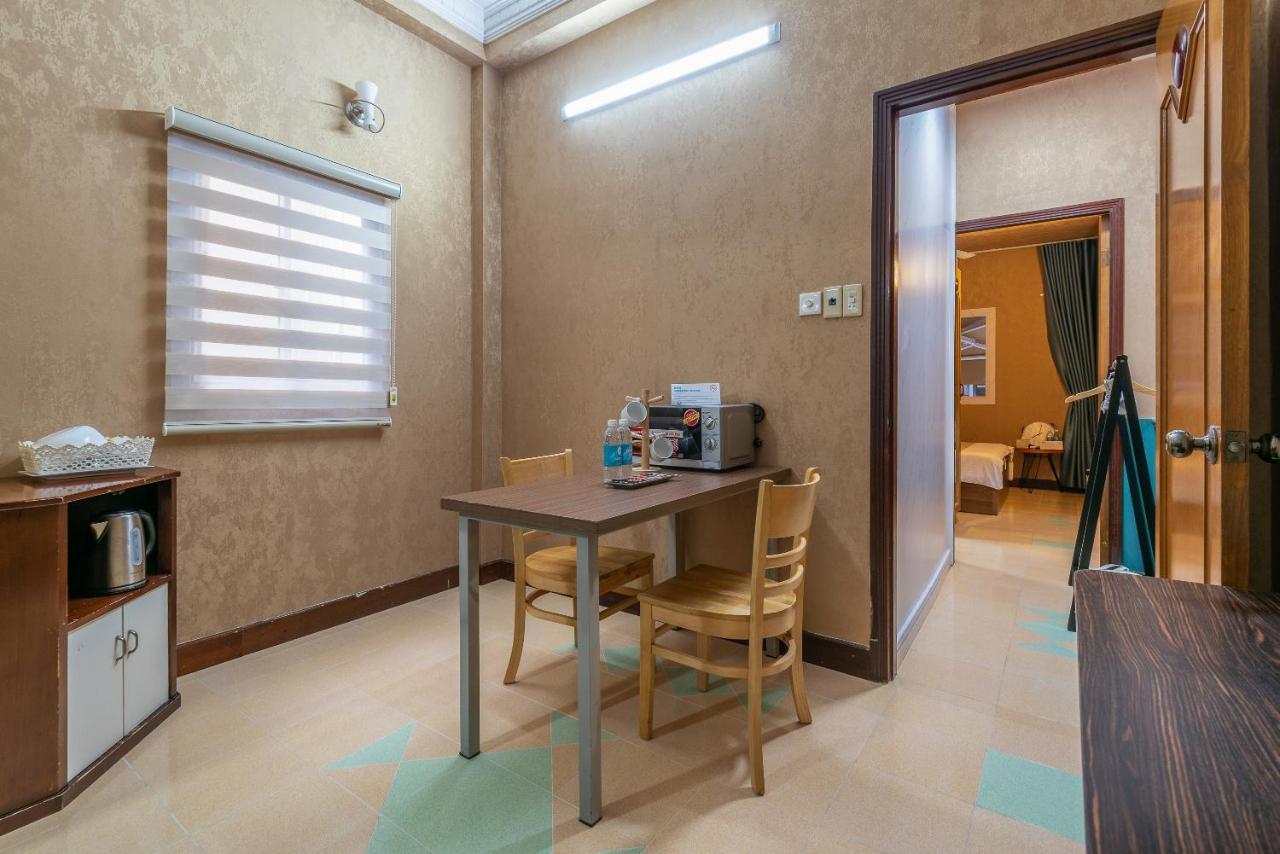 Cozrum Homes - Delightful Corner 2 Ho Chi Minh City Bagian luar foto