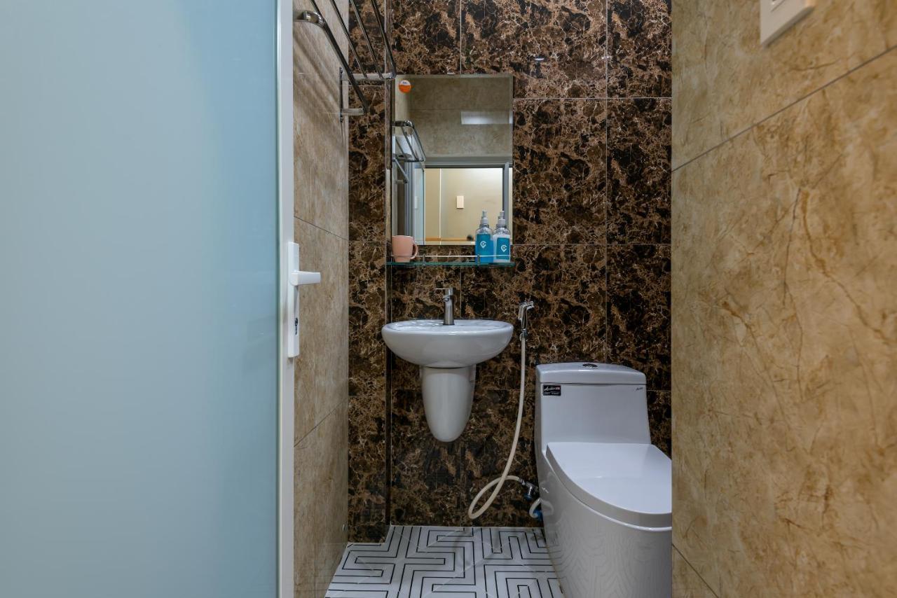 Cozrum Homes - Delightful Corner 2 Ho Chi Minh City Bagian luar foto